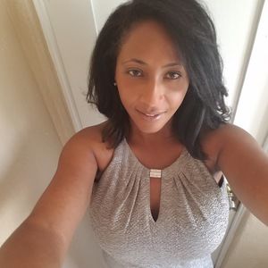 Meet your Posher, Leslie